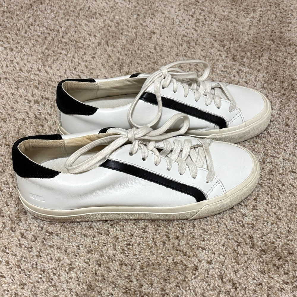 Madewell White Leather Sneakers with Black Stripe and Heel